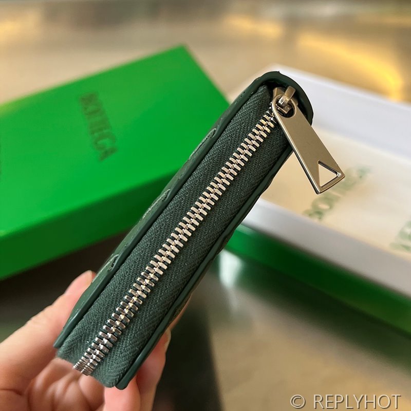 보테가베네타 인트레치아토 지퍼 어라운드 지갑 [매장가 136만원대]