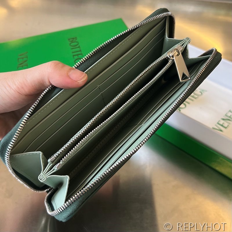 보테가베네타 인트레치아토 지퍼 어라운드 지갑 [매장가 136만원대]