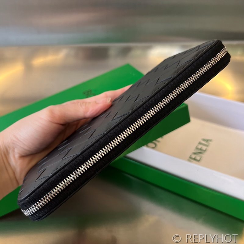 보테가베네타 인트레치아토 지퍼 어라운드 지갑 [매장가 136만원대]