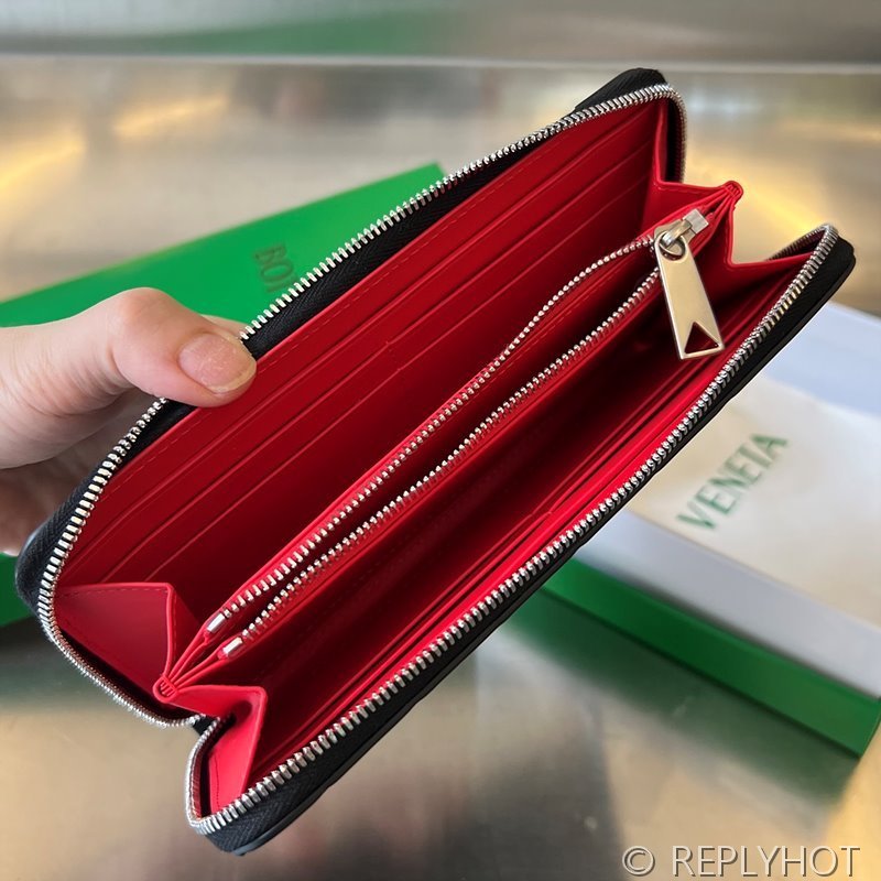 보테가베네타 인트레치아토 지퍼 어라운드 지갑 [매장가 136만원대]