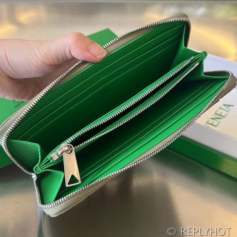 보테가베네타 인트레치아토 지퍼 어라운드 지갑 [매장가 136만원대]