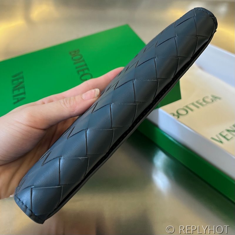 보테가베네타 인트레치아토 장지갑 [매장가 120만원대]