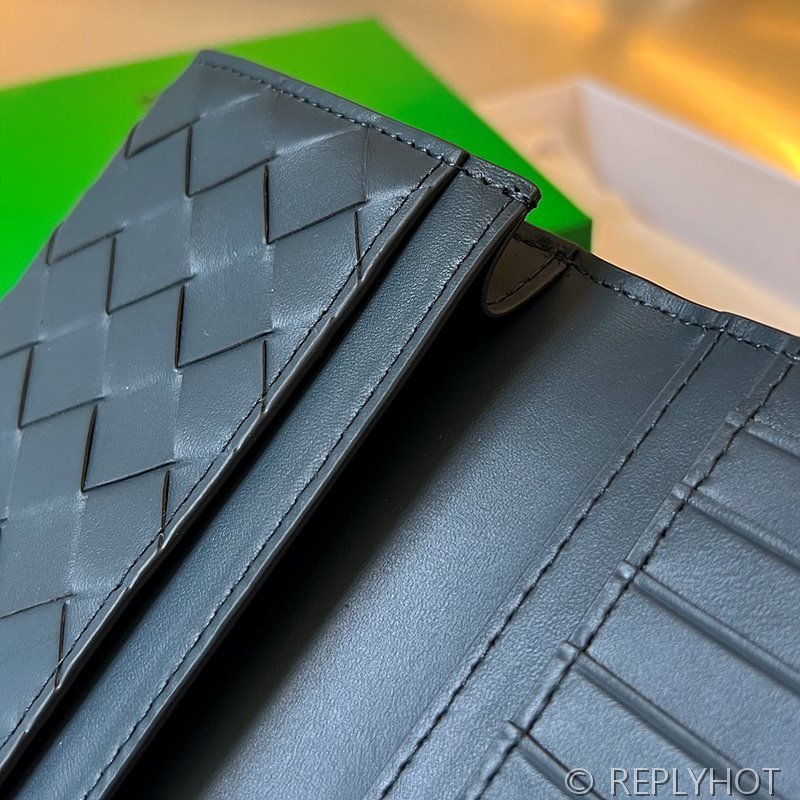 보테가베네타 인트레치아토 장지갑 [매장가 120만원대]