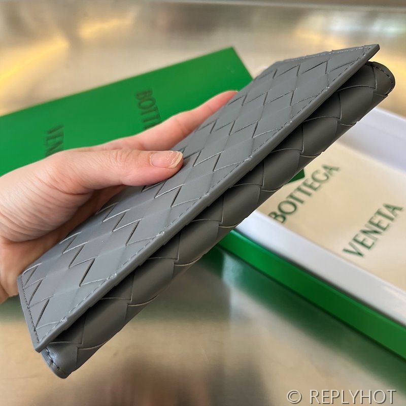 보테가베네타 인트레치아토 장지갑 [매장가 120만원대]