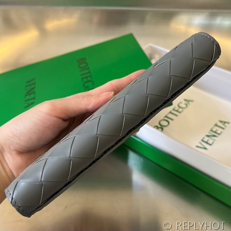 보테가베네타 인트레치아토 장지갑 [매장가 120만원대]