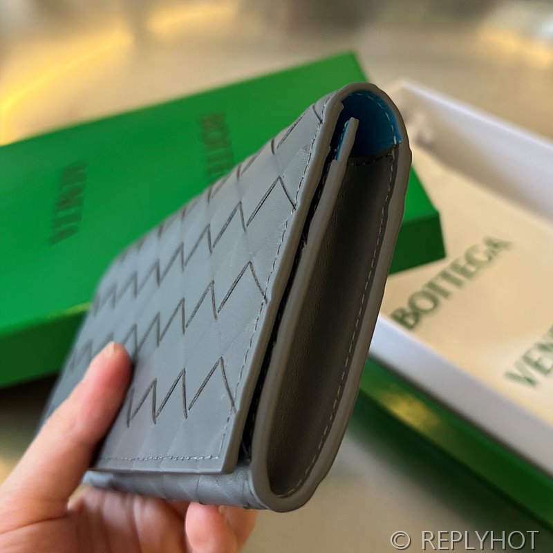 보테가베네타 인트레치아토 장지갑 [매장가 120만원대]