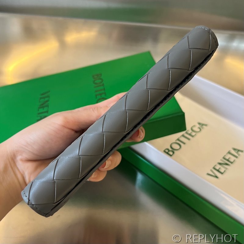 보테가베네타 인트레치아토 장지갑 [매장가 120만원대]