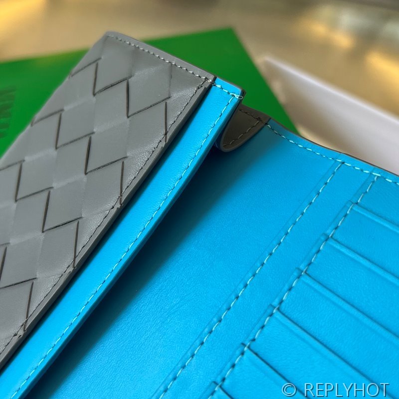 보테가베네타 인트레치아토 장지갑 [매장가 120만원대]