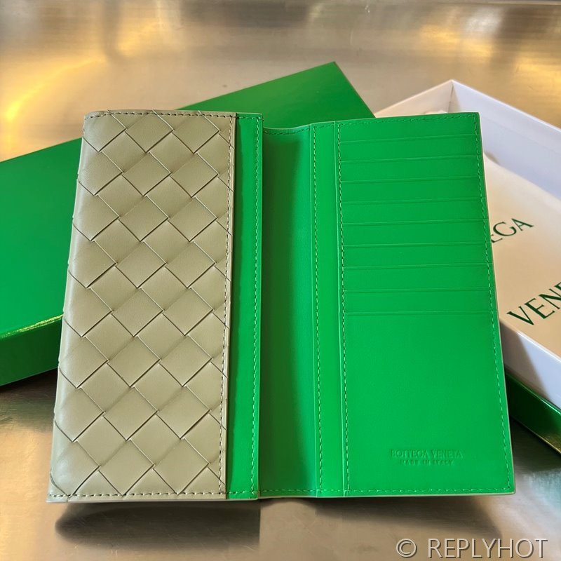 보테가베네타 인트레치아토 장지갑 [매장가 120만원대]