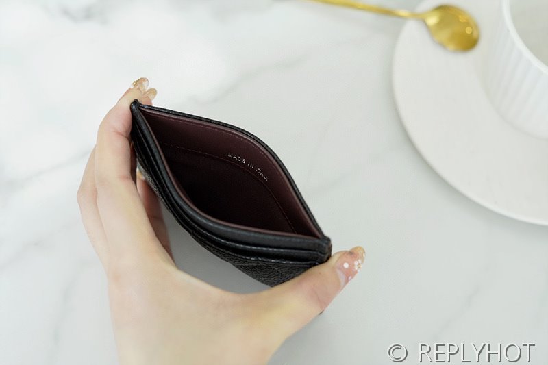 샤넬 클래식 카드 지갑 카프스킨 실버메탈 블랙 [매장가 70만원대]