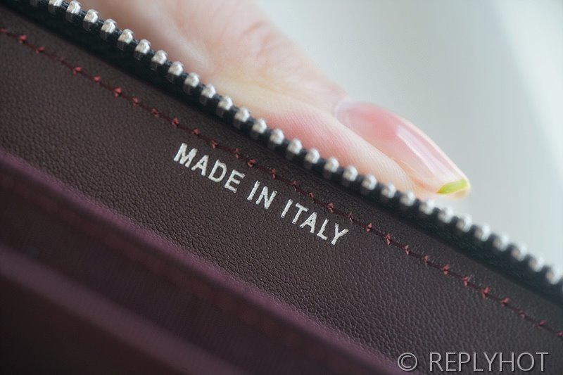 샤넬 클래식 지퍼 동전 지갑 카프스킨 실버메탈 블랙 [매장가 94만원대]