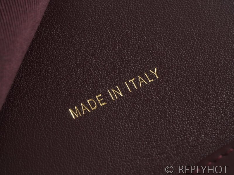 샤넬 클래식 스몰 플랩 지갑 카프스킨 골드메탈 블랙 [매장가 170만원대]