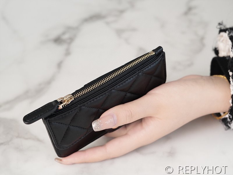 샤넬 클래식 지퍼 카드 홀더 램스킨 골드메탈 블랙 [매장가 190만원대]