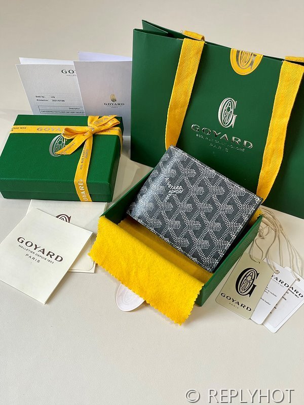 고야드 빅투아르 지갑 PM 그레이