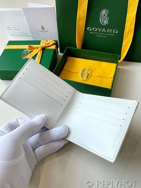 고야드 빅투아르 지갑 PM 화이트