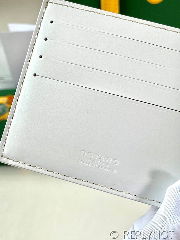 고야드 빅투아르 지갑 PM 화이트