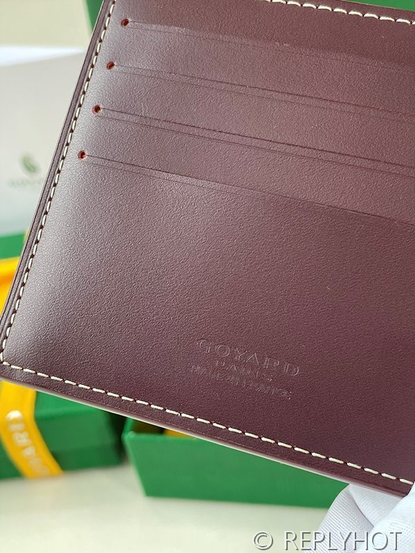 고야드 빅투아르 지갑 PM 버건디