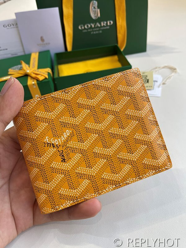 고야드 빅투아르 지갑 PM 옐로우