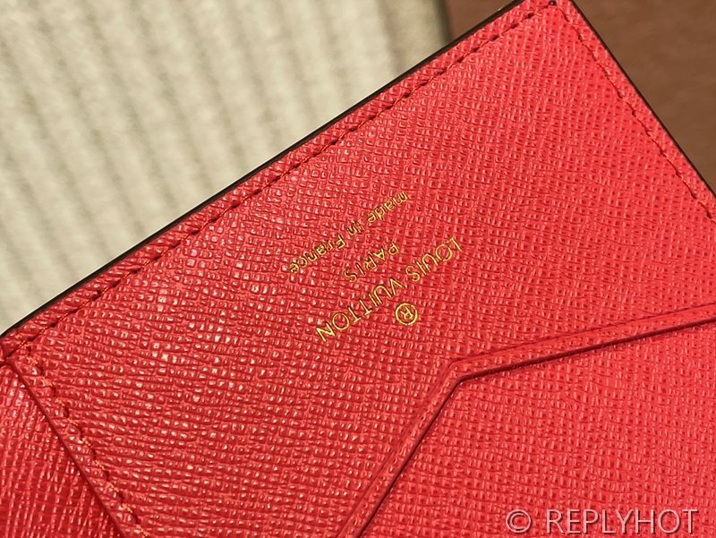 루이비통 패스포트 커버 레드 [매장가 50만원대]