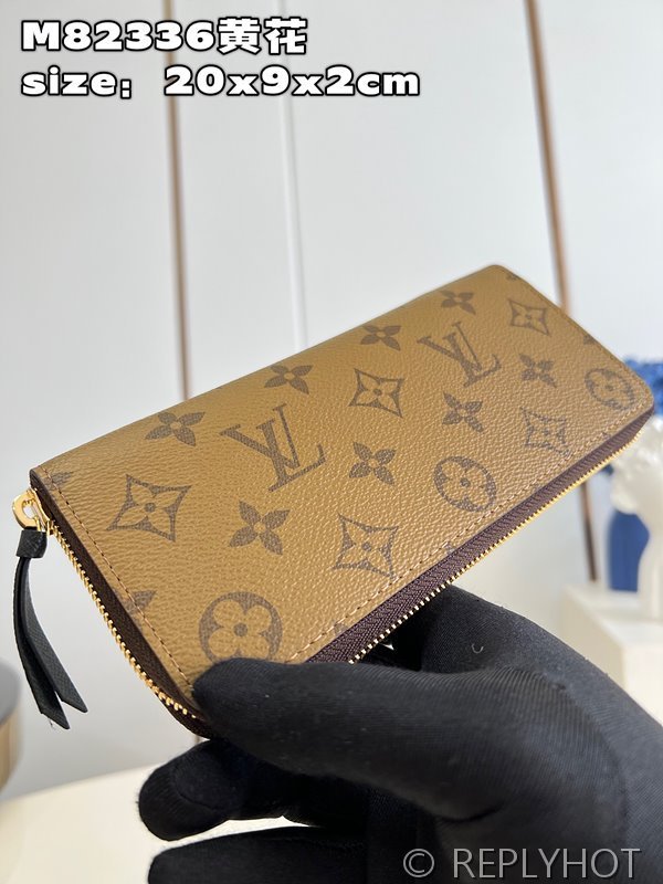 루이비통 클레망스 월릿 모노그램 리버스 캔버스 [매장가 70만원대]