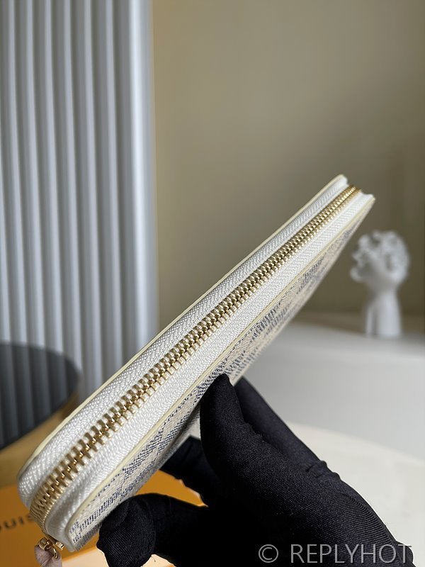 루이비통 클레망스 월릿 다미에 아주르 캔버스 [매장가 70만원대]