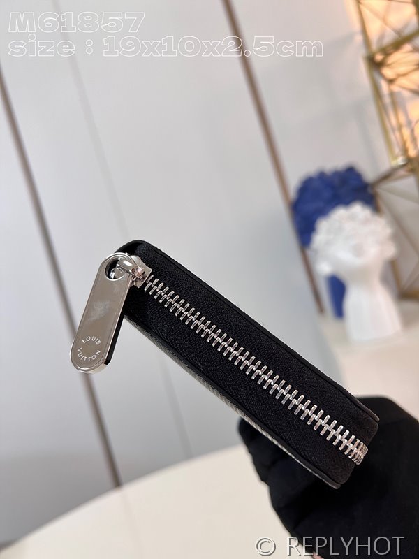 루이비통 지피 월릿 블랙 [매장가 120만원대]