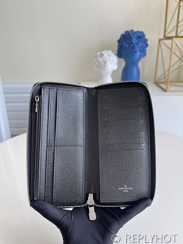 루이비통 지피 월릿 버티컬 모노그램 이클립스 [매장가 100만원대]