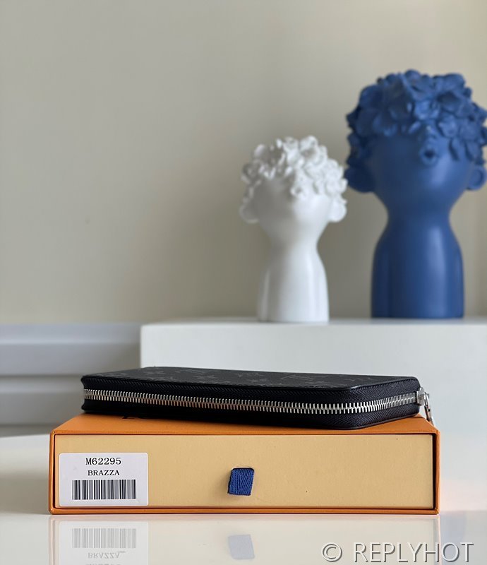 루이비통 지피 월릿 버티컬 모노그램 이클립스 [매장가 100만원대]