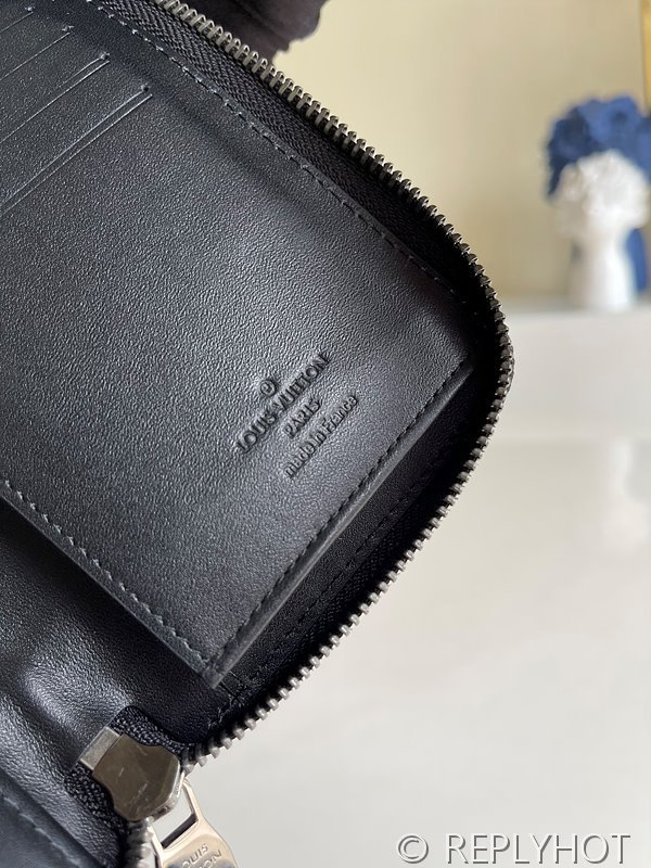 루이비통 지피 월릿 버티컬 다미에 인피니 [매장가 130만원대]