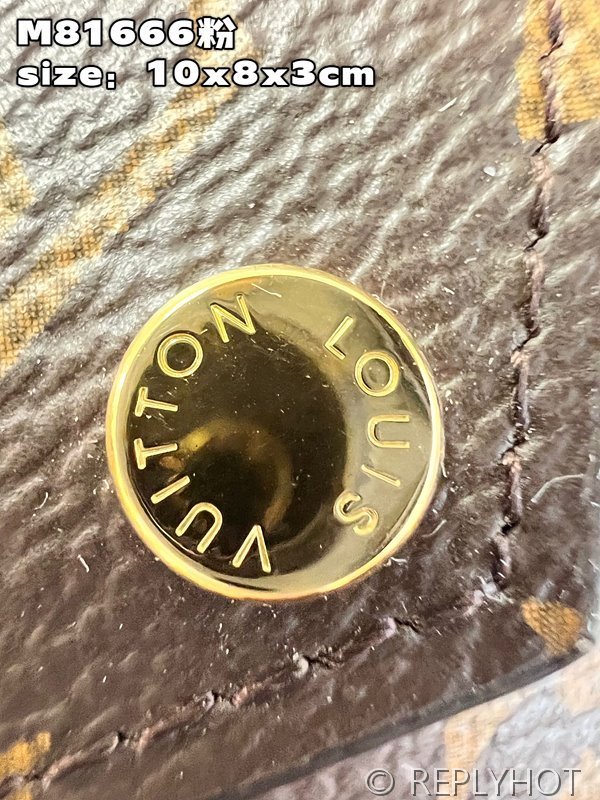 루이비통 셀레스트 월릿 모노그램 [매장가 70만원대]