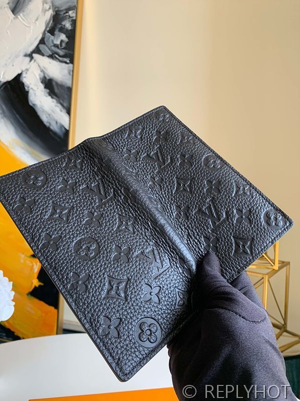 루이비통 브라짜 월릿 블랙 [매장가 140만원대]