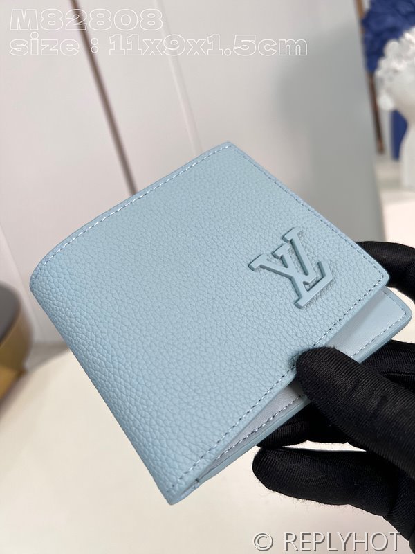 루이비통 멀티플 월릿 스카이블루 [매장가 100만원대]
