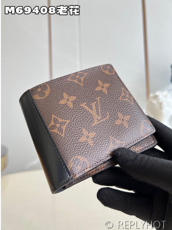 루이비통 멀티플 월릿 모노그램 [매장가 70만원대]