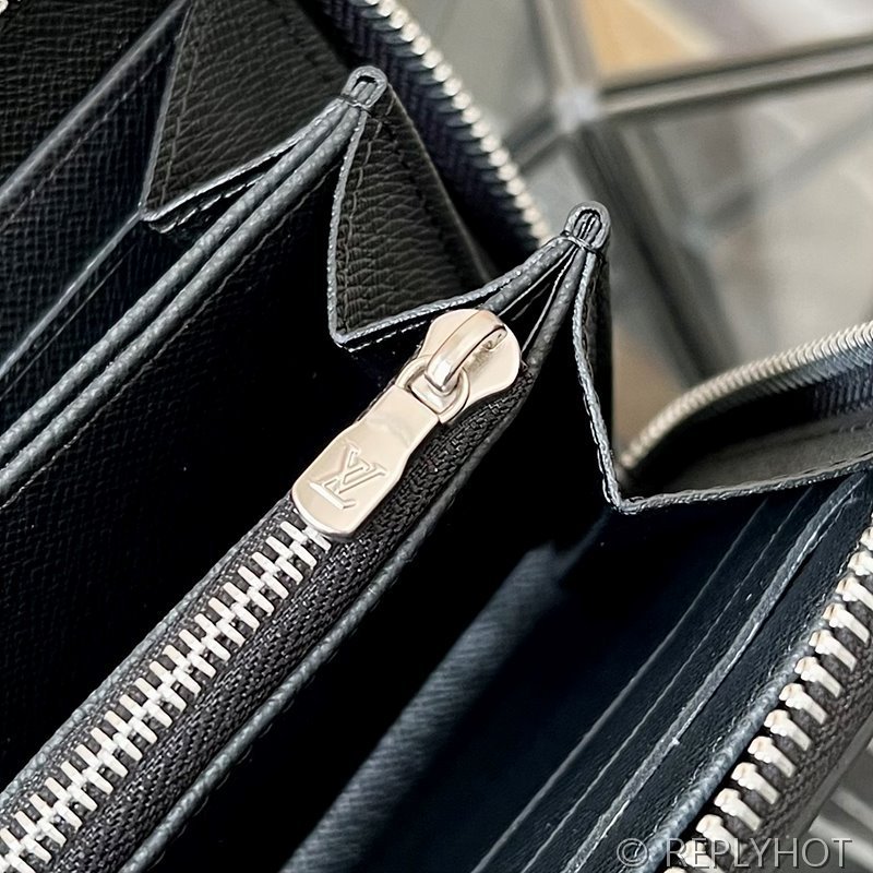 루이비통 지피 월릿 [매장가 120만원대]