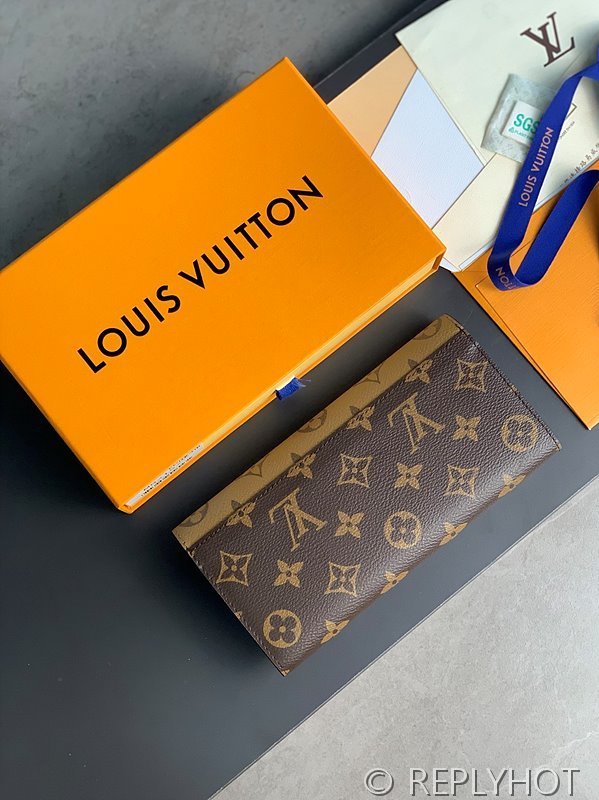 루이비통 에밀리 월릿 [매장가 80만원대]