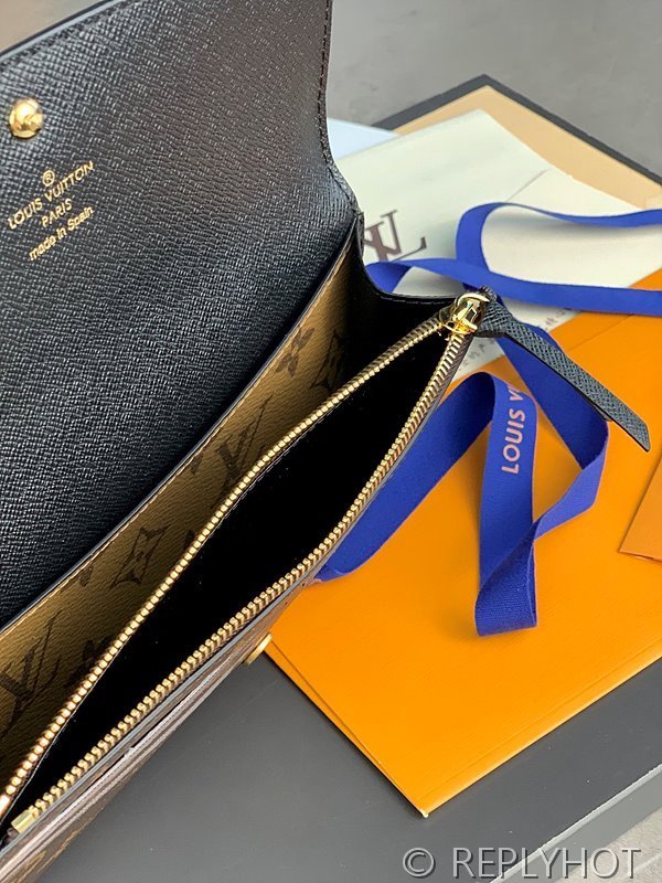 루이비통 에밀리 월릿 [매장가 80만원대]