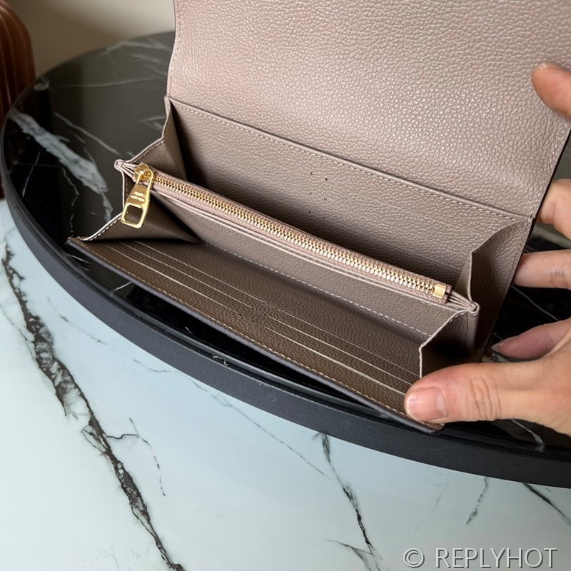 루이비통 사라 월릿 투르텔 [매장가 110만원대]