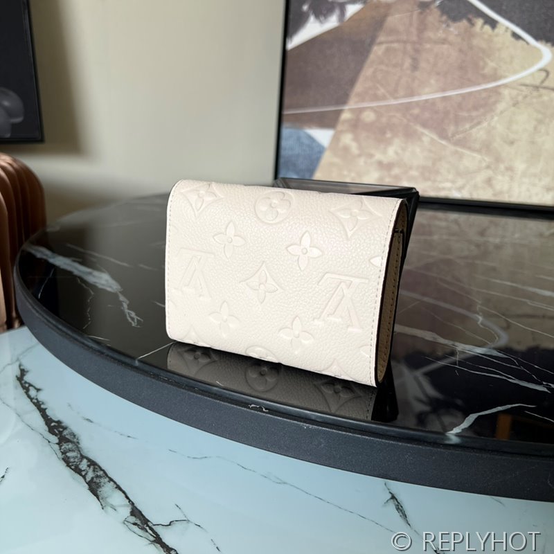 루이비통 빅토린 월릿 크림 [매장가 90만원대]