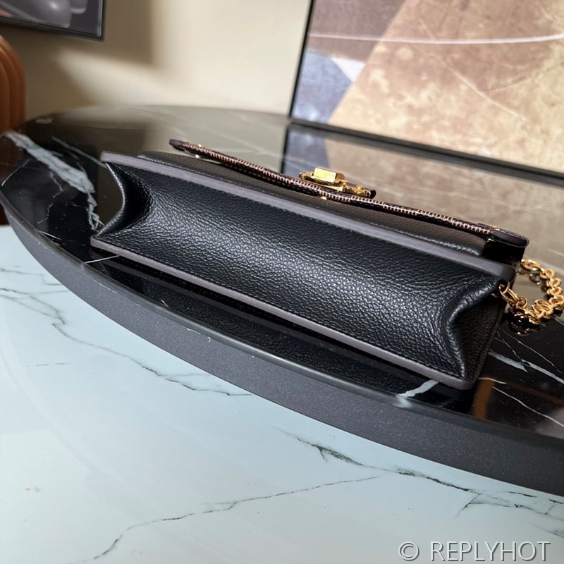 루이비통 바뱅 체인 월릿 [매장가 220만원대]