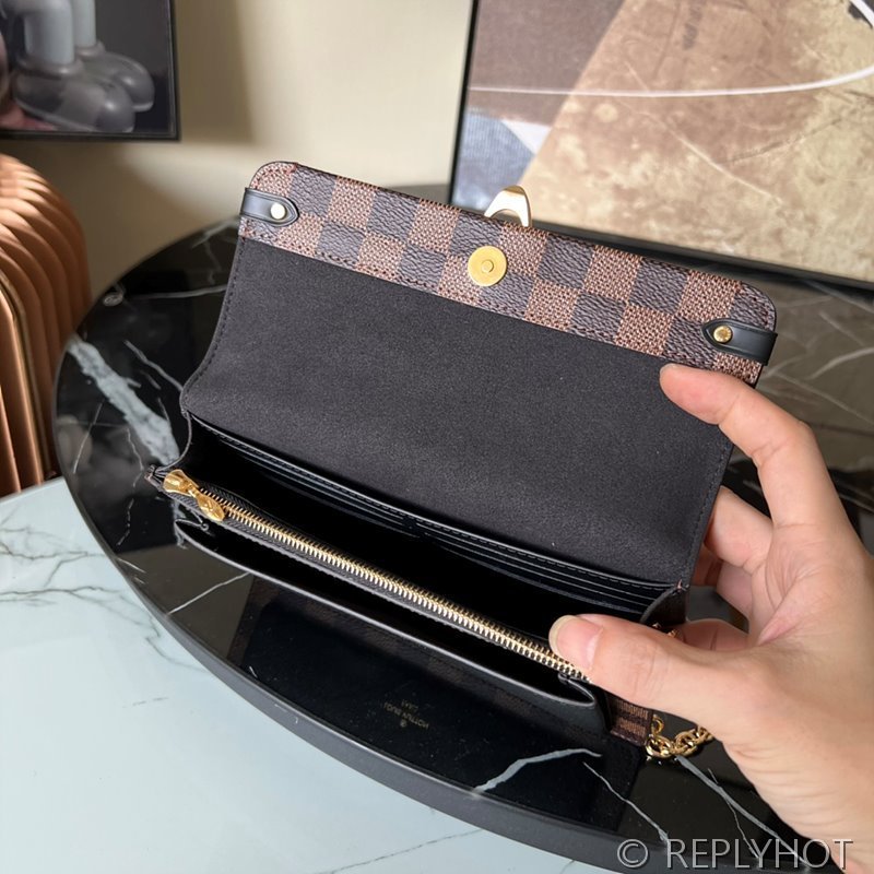 루이비통 바뱅 체인 월릿 [매장가 220만원대]