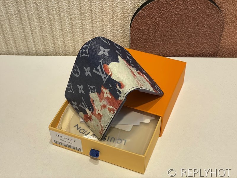 루이비통 멀티플 월릿 [매장가 80만원대]