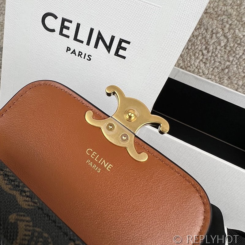 셀린느 명함 지갑-트리옹프 캔버스&램스킨 [매장가 50만원대]