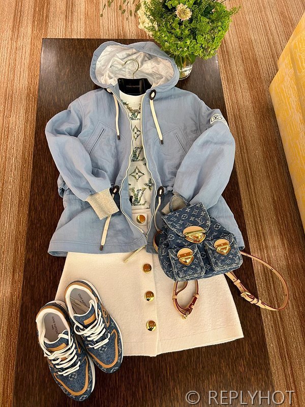 루이비통 바람막이 [매장가 550만원대]