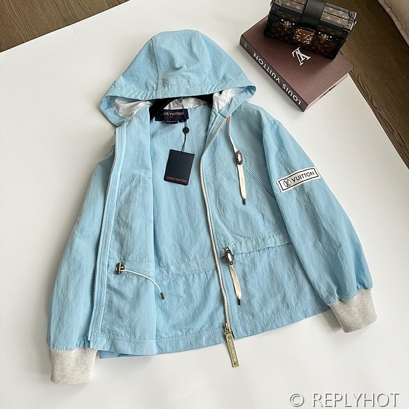 루이비통 바람막이 [매장가 550만원대]