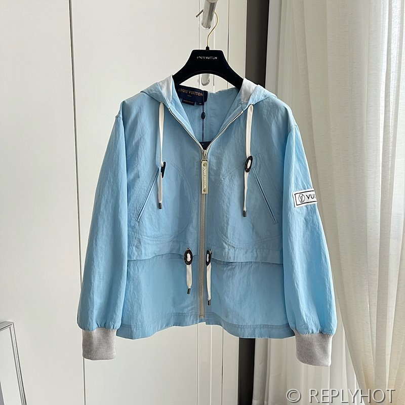 루이비통 바람막이 [매장가 550만원대]
