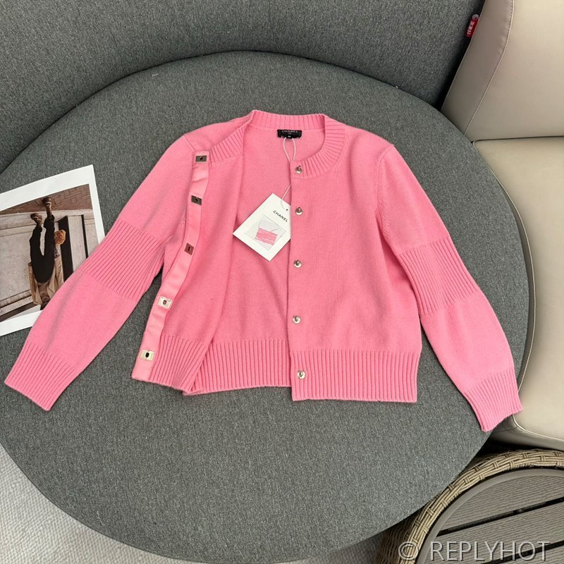 샤넬 24 CC 로고 턴락 캐시미어 가디건