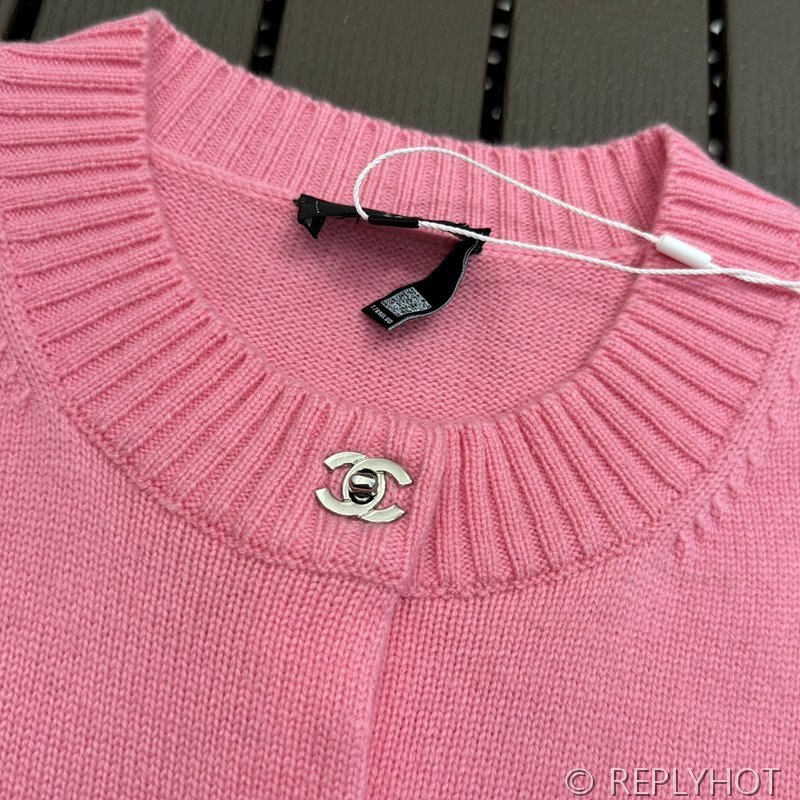 샤넬 24 CC 로고 턴락 캐시미어 가디건