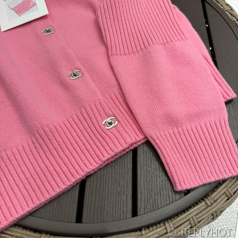 샤넬 24 CC 로고 턴락 캐시미어 가디건