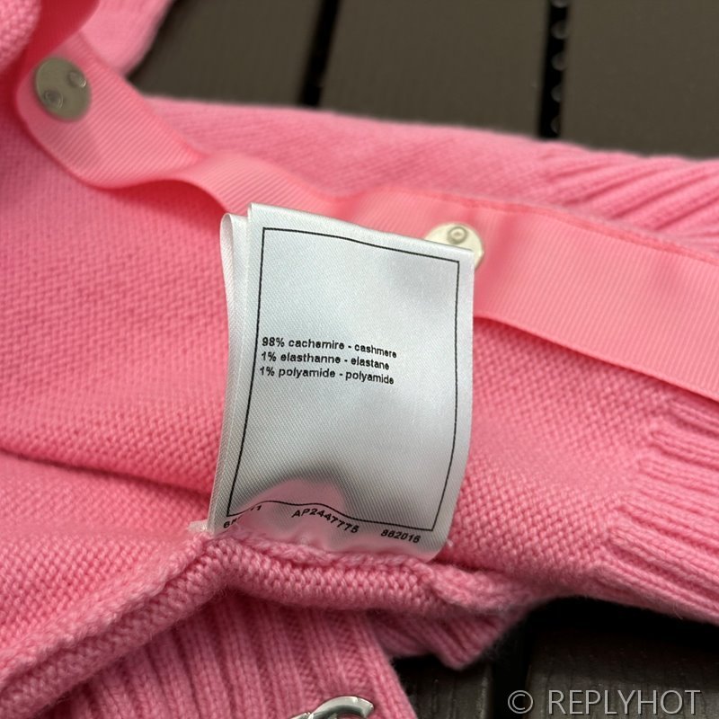 샤넬 24 CC 로고 턴락 캐시미어 가디건