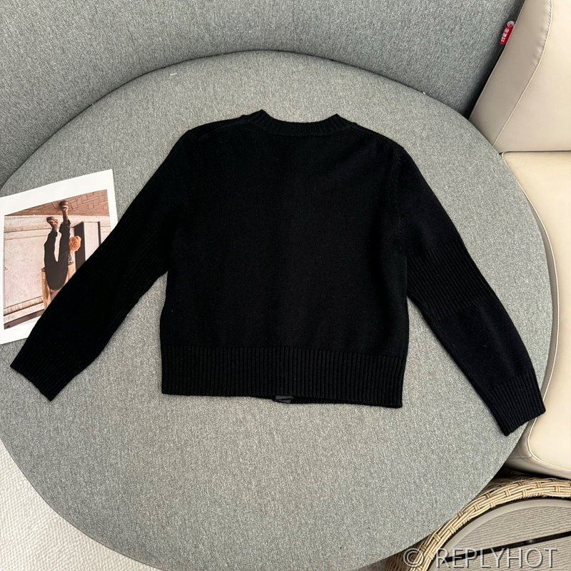 샤넬 24 CC 로고 턴락 캐시미어 가디건